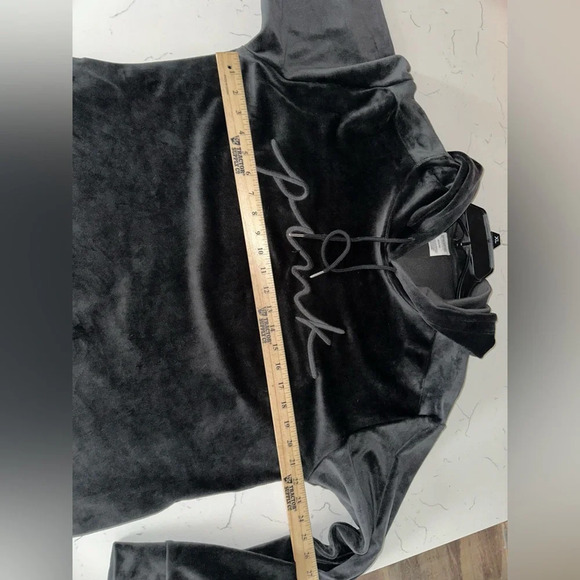 PINK VICTORIA'S SECRET Black VELOUR STRETCH PULLOVER HOODIE SZ Medium NWOT - Picture 4 of 9